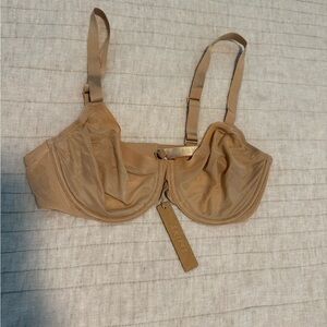 SKIMS Nude Underwire Bra
